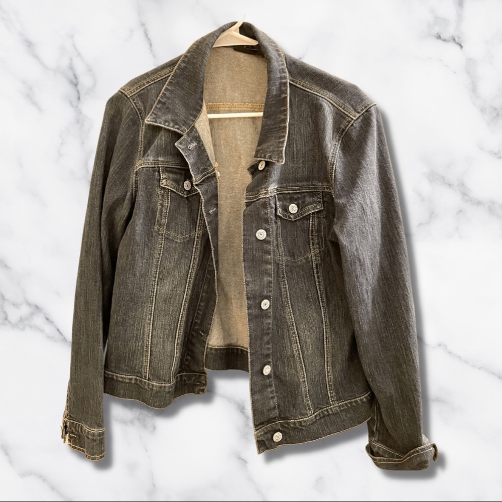 Like new denim jacket with stretch!